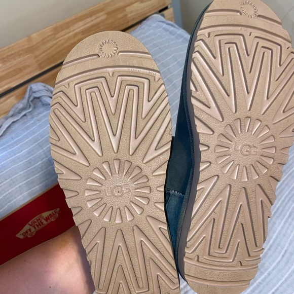 UGG Classic Mini boots, size 10 women’s. - Picture 6 of 7